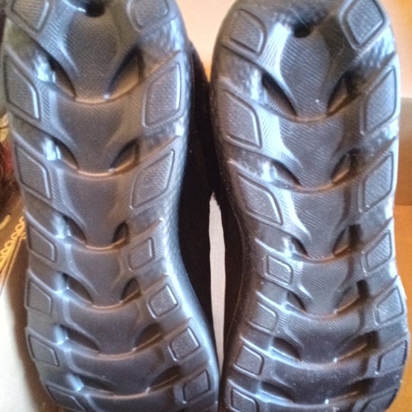 SKECHERS "ON THE GO"SZ.9M NWOT - Picture 2 of 5